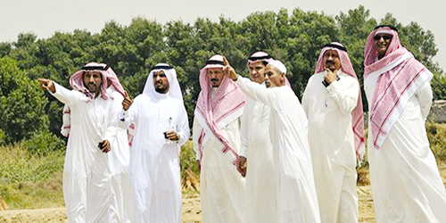  وكيل وزارة الزراعة مع المزارعين