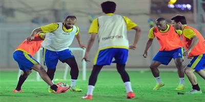 التعاون يواصل استعدادات الديربي 