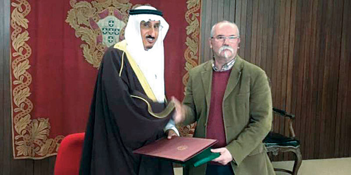 دارة الملك عبدالعزيز توقع مذكرة تعاون علمي مع المديرية العامة لمحفوظات الجمهورية البرتغالية 