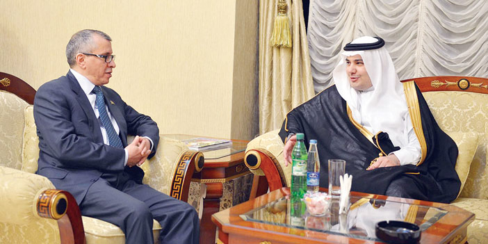 وزير الثقافة والإعلام يلتقي وزير الثقافة والسياحة الأذربيجاني 