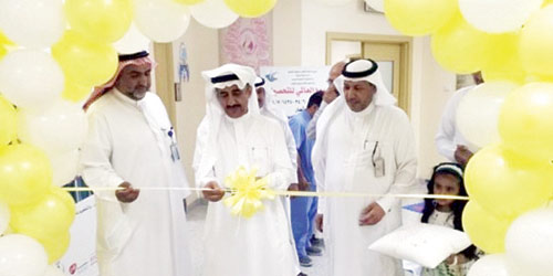  السلطان أثناء تدشين الحملة