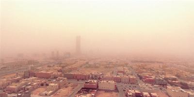 الرياض.. أسبوع من العوالق الترابية والغبار والغيوم 