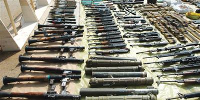 الجيش الجزائري يعثر على أكبر مخبأ لأسلحة الإرهابيين 