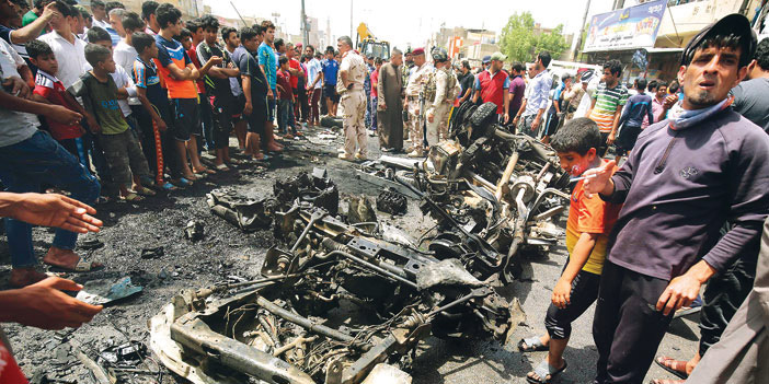  بقايا السيارة المفخخه التي انفجرت في بغداد