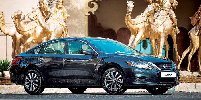   سيارة ألتيما 2017