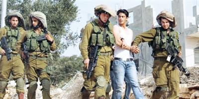 الاحتلال يعتقل 9 فلسطينيين ويقتحم أحياء القدس 