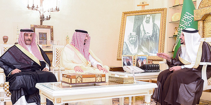   أمير المنطقة في لقائه الأمير سعود بن سلمان