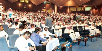 3 آلاف سعودي تنافسوا على ألف وظيفة لدى مقاولي أرامكو 