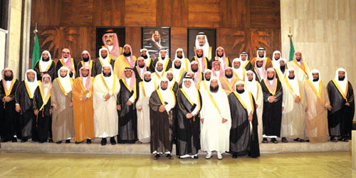   الأمير سعود بن نايف مع أئمة وخطباء المساجد