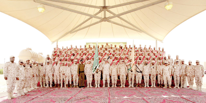  لواء الملك عبدالعزيز الآلي يحتفل بتخريج دفعة جديدة من الأفراد
