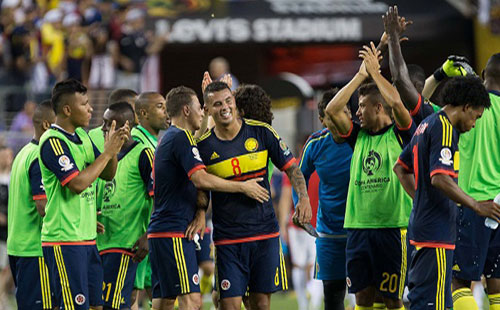 كولومبيا تفسد الحلم الأميركي في الافتتاح   