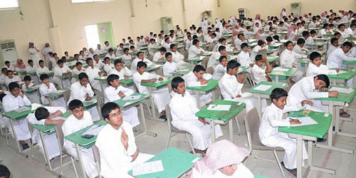 103 طلاب وطالبات يجرون اختبارات التسريع في الرياض 