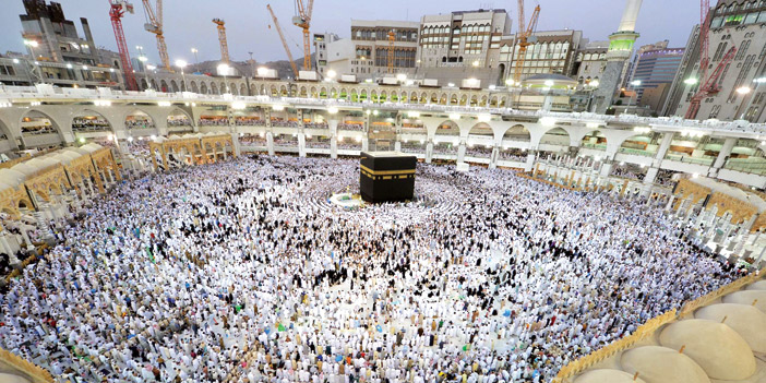 عدسة «واس» ترصد الأجواء الإيمانية التي يعيشها قاصدو بيت الله الحرام 