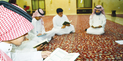   حلقات جمعية تحفيظ القرآن الكريم بالرس