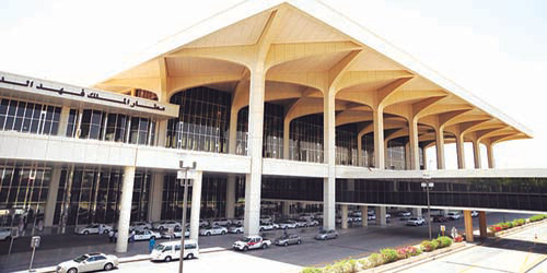   مطار الملك فهد