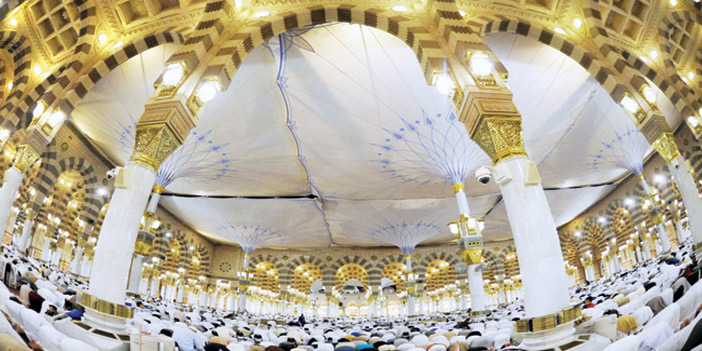 السديس يهنئ القيادة والمسلمين بحلول العشر الأواخر من رمضان 