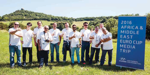   صورة جماعية مع الوفد الإعلامي