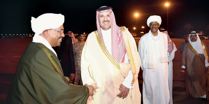   الرئيس السوداني يغادر المدينة المنورة