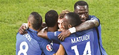 المنتخب الفرنسي يقصي أبطال العالم ويصل نهائي أوروبا 
