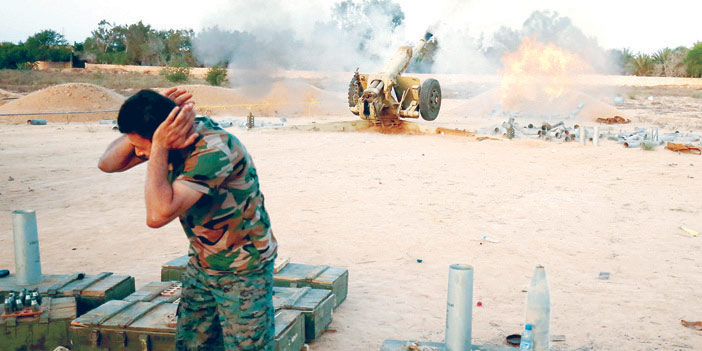   مدفعية الجيش الليبي في مواجهة المتطرفين في سرت