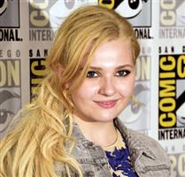 أبيجيل خلال حضورها مناسبة «Scream Queens» 