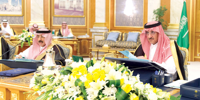  نائب خادم الحرمين الشريفين خلال ترؤسه جلسة مجلس الوزراء أمس