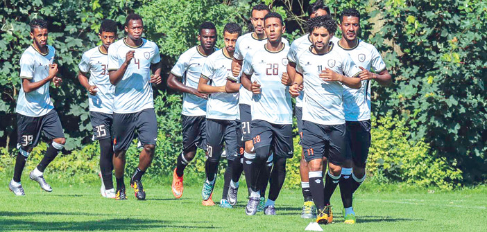  جانب من تدريبات الشباب