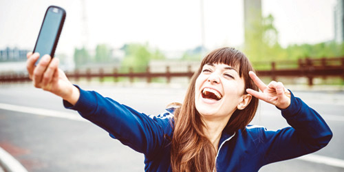  صور السيلفي تدل على انعزال الشخص