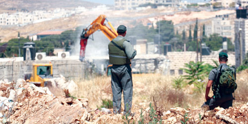   قوات الاحتلال هدمت معارض ومخازن وتعمدت تخريب الأرض