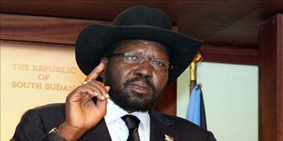 رئيس جنوب السودان يعزل وزراء موالين لمشار 