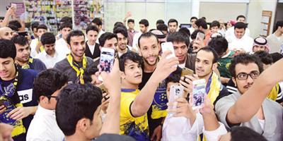 التعاون يدشن طقمه الأساسي ويواصل تدريباته على فترتين 