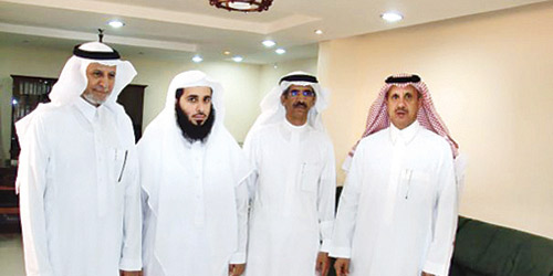  رئيس المجلس البلدي ورئيس المحكمة