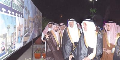الأمير خالد الفيصل يفتتح مشروع البوابة الجديدة لسوق عكاظ 