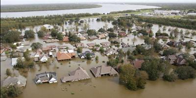 11 قتيلاً و40 ألف منزل متضرر في الفيضانات في ولاية لويزيانا الأميركية 