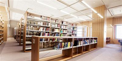 مكتبة جامعة الأميرة نورة تنفرد بتقنية الذراع الآلي لتخزين الكتب 