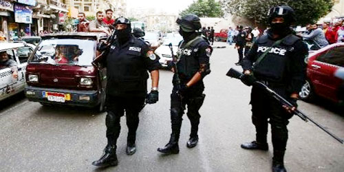 مقتل شرطيين بهجوم مسلح في مصر 