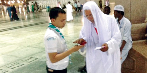   جاهزون لنقل كبار السن بالعربات اليدوية