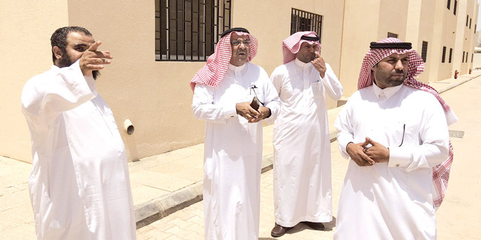 المنيع يزور المبنى الجديد لمؤسسة التربية النموذجية لرعاية الأيتام بالرياض 