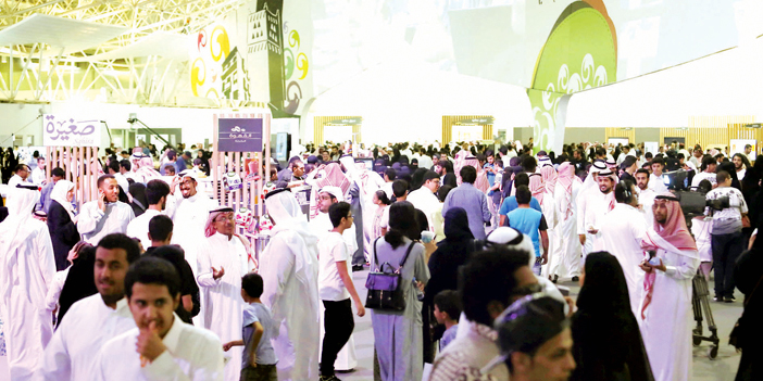  صورة عامة أمام مداخل الأقسام الإبداعية