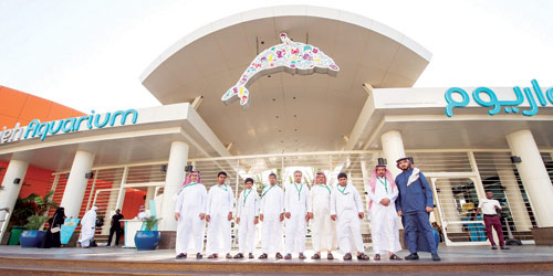   صورة جماعية مع أبناء شهداء الوطن