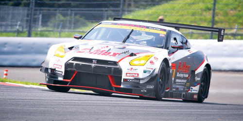  سيارة نيسان جي تي 500