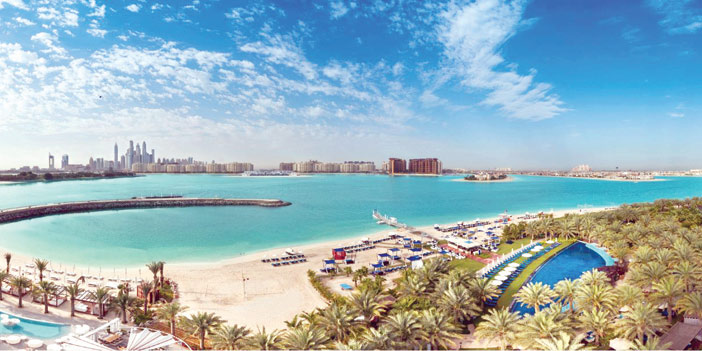   ريكسوس يتميز بموقعه في رأس الهلال الشرقي لنخلة جميرا