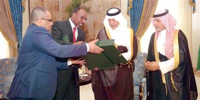 الدفاع عن الإسلام يحتاج وقفة صادقة وأول واجباتكم إظهار سماحته وتصحيح المفاهيم الخاطئة عنه 