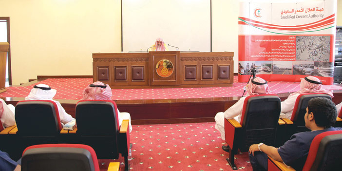 صالح بن حميد: عمل الهلال الأحمر من أفضل وأعظم الأعمال في الأيام الفضيلة 