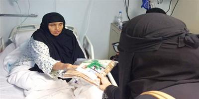 فتيات «الرعاية» يتابعن «الحاجّات» في المشافي 