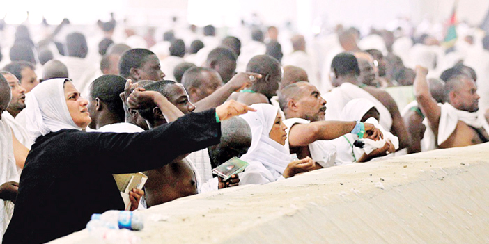  حاجة ترمي الجمرات