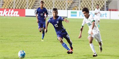 أخضر الناشئين يتعثر بالتعادل أمام الهند 