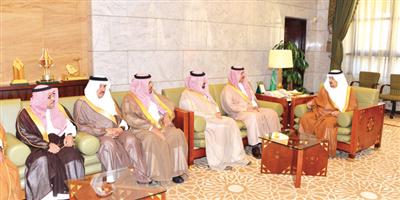 الأمير فيصل بن بندر يحث محافظي منطقة الرياض على ضرورة تلمس احتياجات المواطنين 