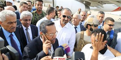 الحكومة اليمنية تمارس نشاطها من عدن ومأرب 