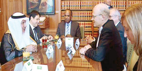 الربيعة يطلع رئيس مجلس العموم الكندي على نشاطات مركز الملك سلمان الإغاثية 
